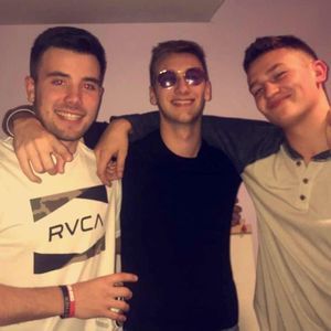 Meet your Posher, Drew